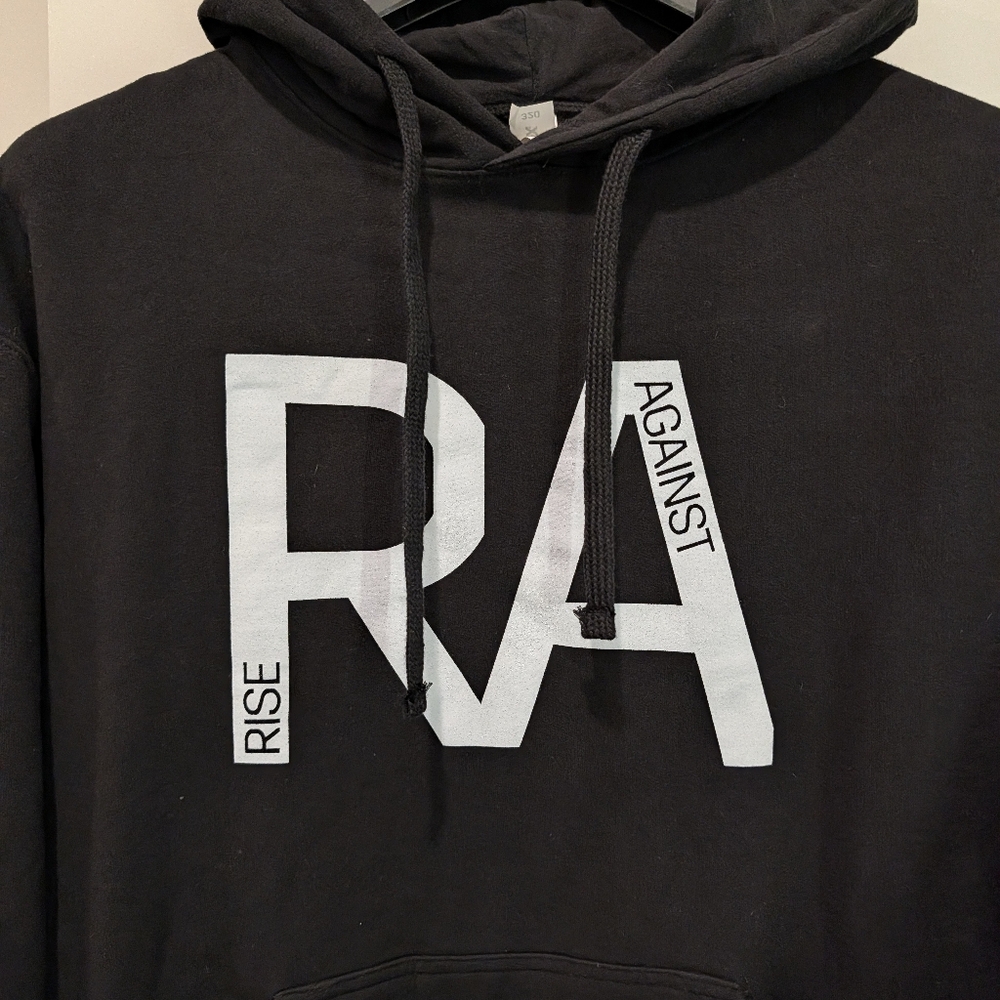 🎉 SALE 🎉 NWOT Rise Against Unisex Black Tour Hoodie - Picture 4 of 5